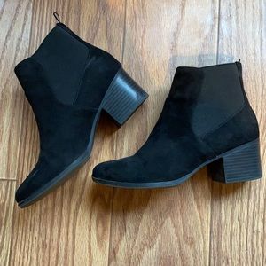 Divided Black Boots
